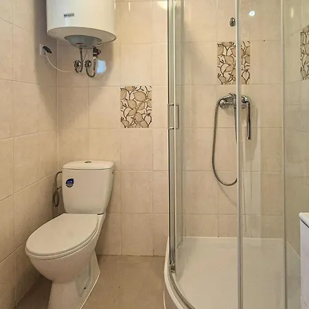 Gorgeous Home In Jezierzany